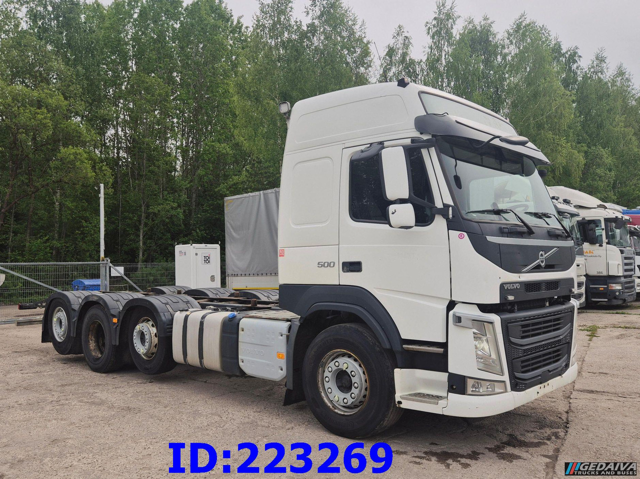 VOLVO FM13 500HP 8x2 (2 steering axels) - Шаси кабина: снимка 4 VOLVO FM13 500HP 8x2 (2 steering axels) - Шаси кабина: снимка 4