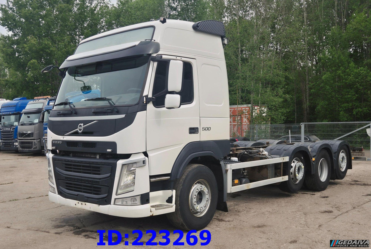 VOLVO FM13 500HP 8x2 (2 steering axels) - Шаси кабина: снимка 1 VOLVO FM13 500HP 8x2 (2 steering axels) - Шаси кабина: снимка 1