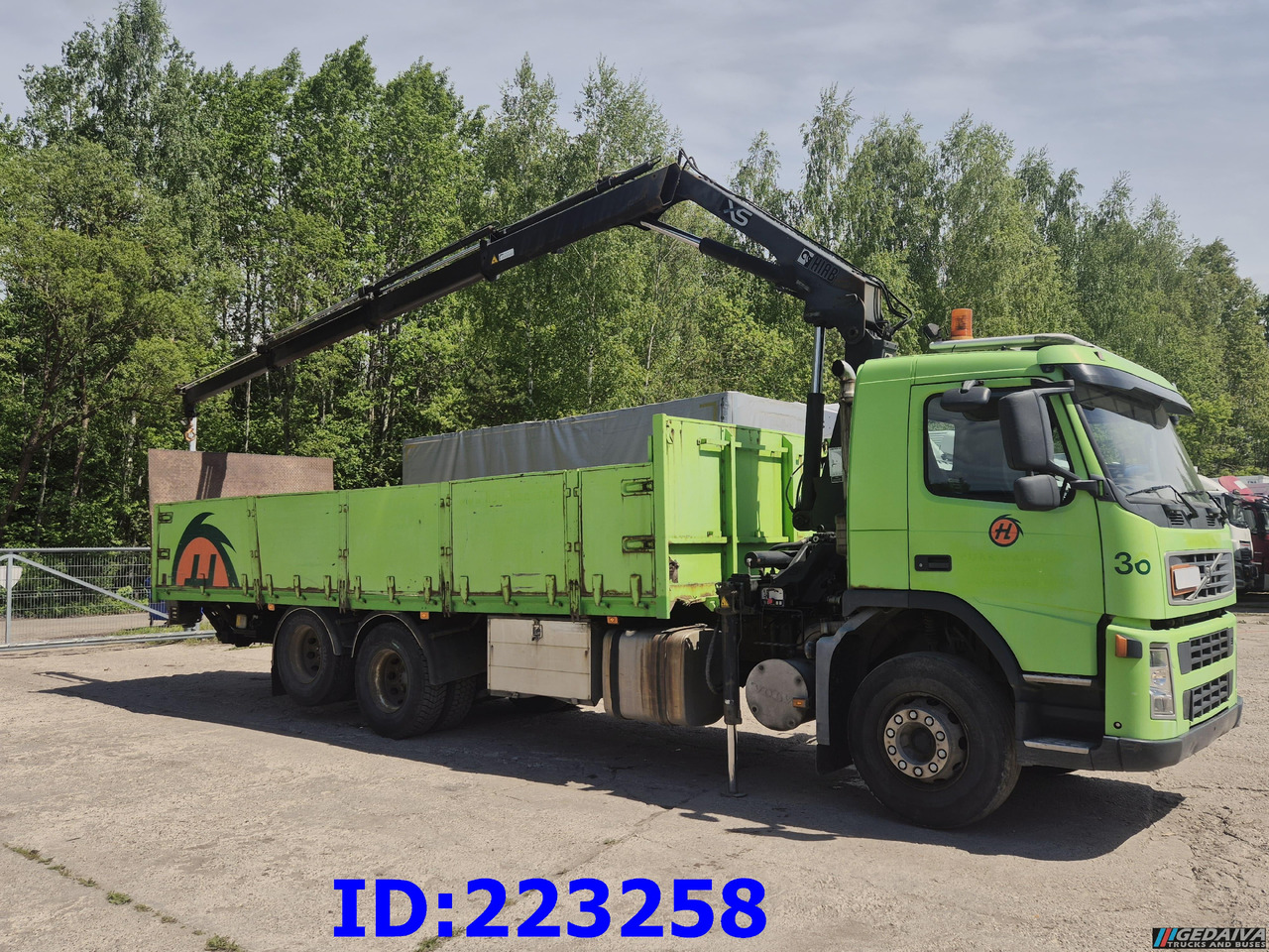 VOLVO FM9 300HP 6x2 + HIAB 144B -3 CL - Бордови камион: снимка 3 VOLVO FM9 300HP 6x2 + HIAB 144B -3 CL - Бордови камион: снимка 3