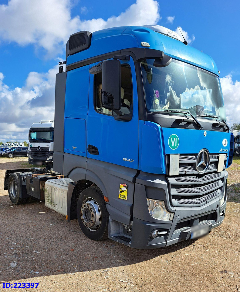 MERCEDES-BENZ Actros 1842 Euro6 - Влекач: снимка 2 MERCEDES-BENZ Actros 1842 Euro6 - Влекач: снимка 2