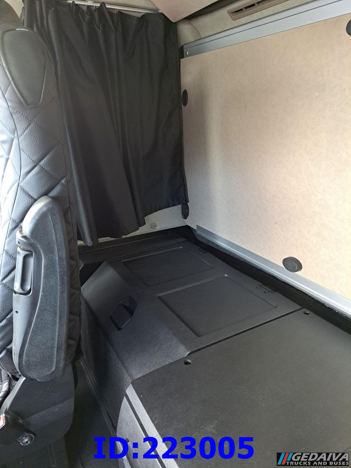 Влекач MERCEDES-BENZ Actros 1843 MEGA Euro6: снимка 13