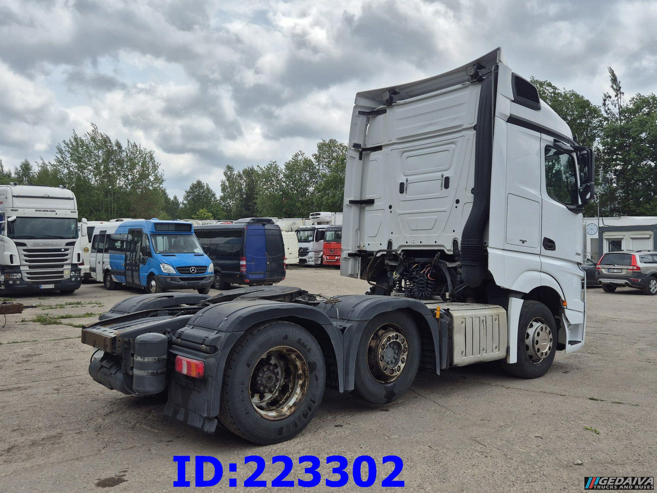 MERCEDES-BENZ Actros 2551 6x2 - Влекач: снимка 4 MERCEDES-BENZ Actros 2551 6x2 - Влекач: снимка 4