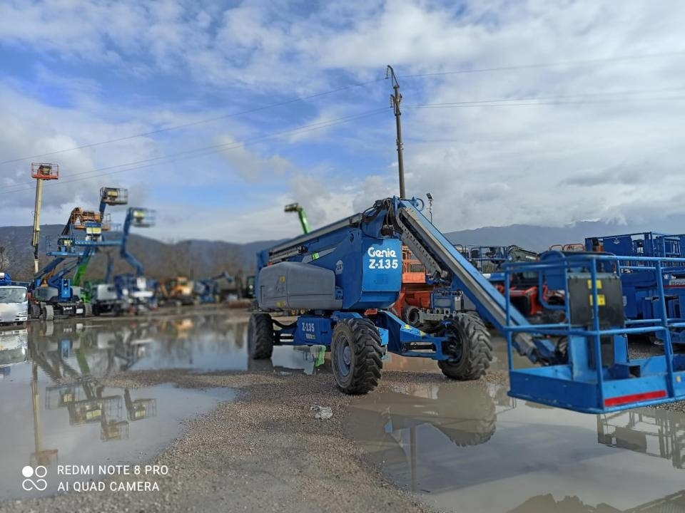 Артикулираща платформа Genie Z 135/70: снимка 6