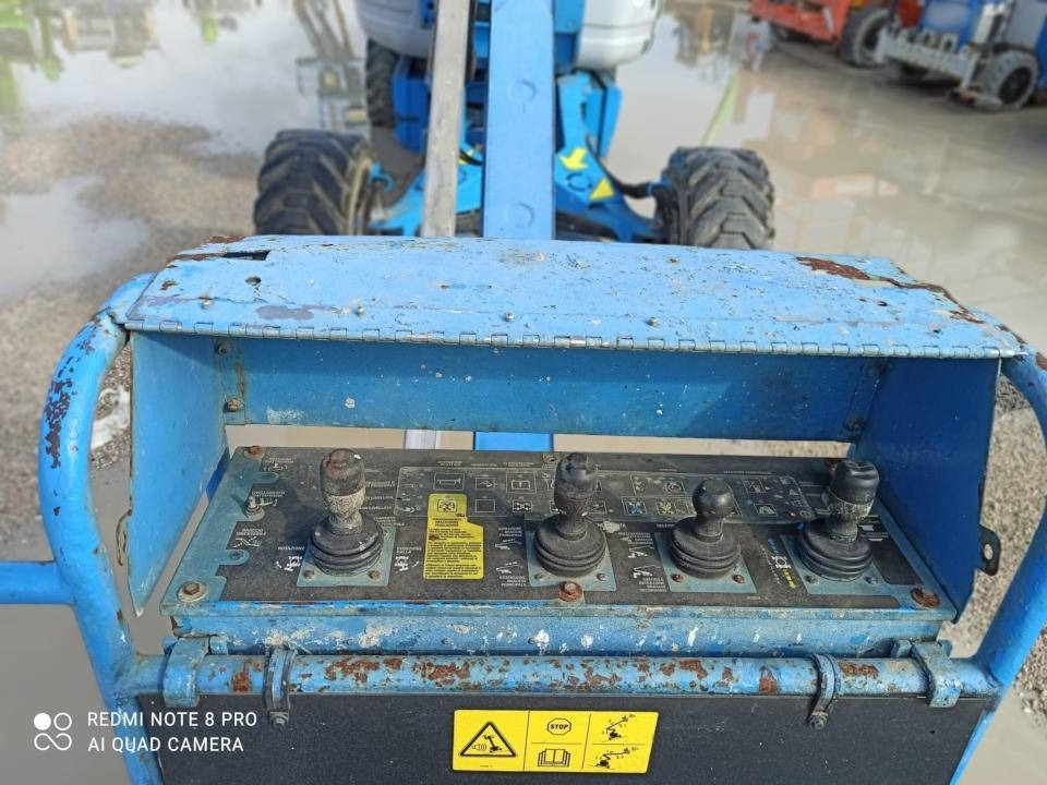 Артикулираща платформа Genie Z 135/70: снимка 18