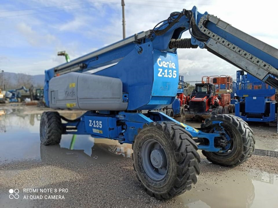Артикулираща платформа Genie Z 135/70: снимка 9