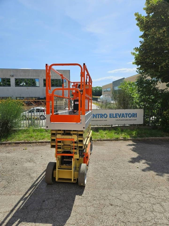 JLG 2630 ES - Ножична работна платформа: снимка 3 JLG 2630 ES - Ножична работна платформа: снимка 3
