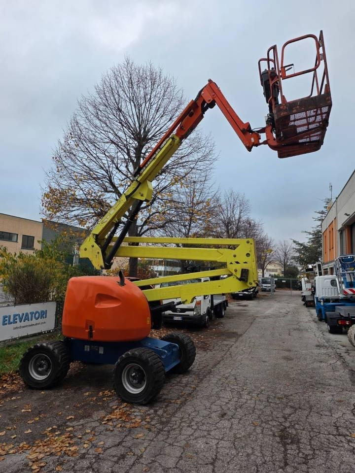 JLG 450 AJ - Артикулираща платформа: снимка 4 JLG 450 AJ - Артикулираща платформа: снимка 4