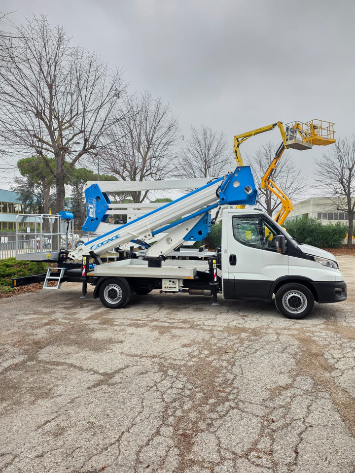 SOCAGE 20D - Автовишка: снимка 1 SOCAGE 20D - Автовишка: снимка 1