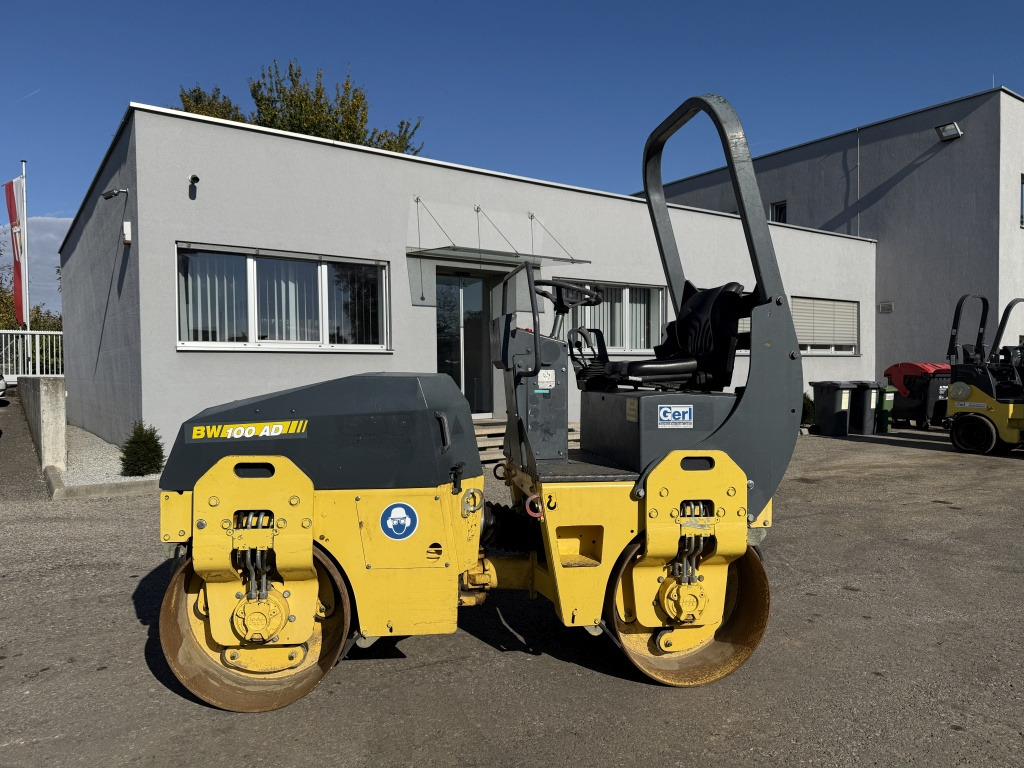 Bomag BW 100 AD-3 (111745) - Пътен валяк: снимка 1 Bomag BW 100 AD-3 (111745) - Пътен валяк: снимка 1