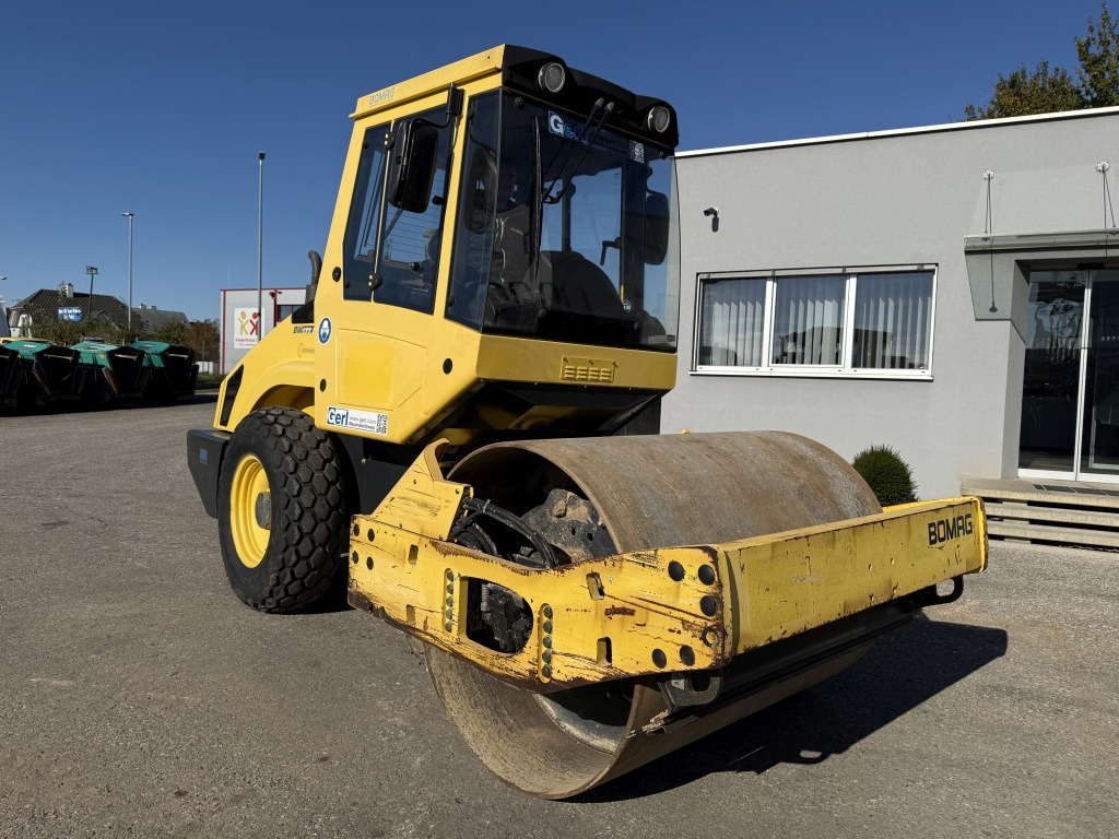 Bomag BW 177DH-4 (111742) - Компактор: снимка 5 Bomag BW 177DH-4 (111742) - Компактор: снимка 5