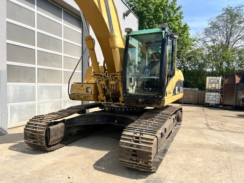 Caterpillar 322 C LN (110546) - Верижен багер: снимка 4 Caterpillar 322 C LN (110546) - Верижен багер: снимка 4