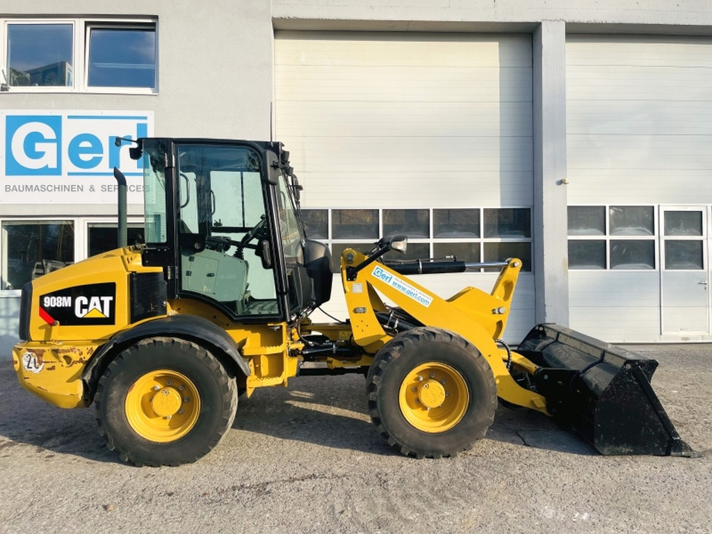 Caterpillar 908M (3893) - Колесен товарач: снимка 2 Caterpillar 908M (3893) - Колесен товарач: снимка 2