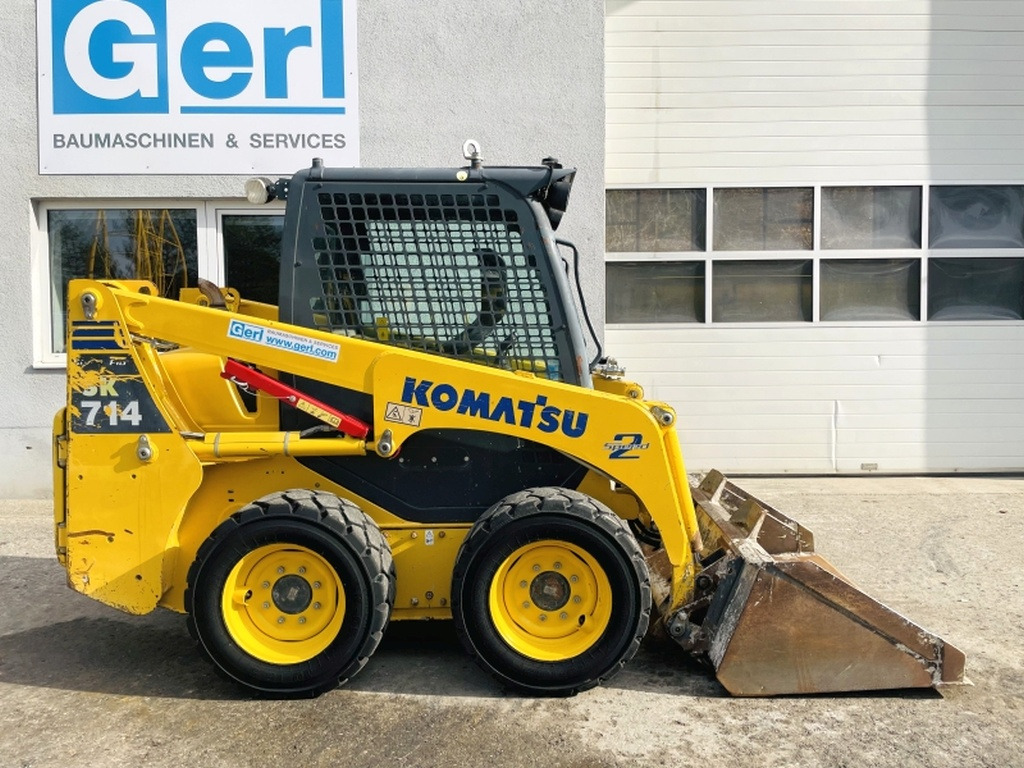 Komatsu SK714-5 (3948) - Мини челен товарач: снимка 2 Komatsu SK714-5 (3948) - Мини челен товарач: снимка 2