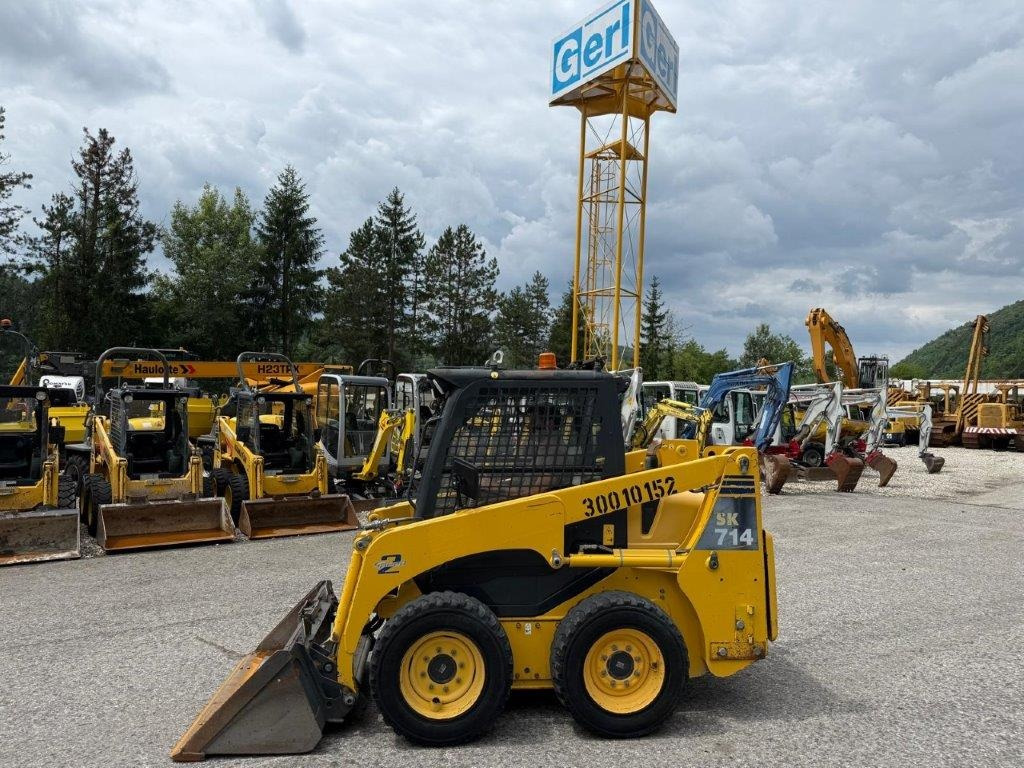 Komatsu SK714-5 (4026) - Мини челен товарач: снимка 3 Komatsu SK714-5 (4026) - Мини челен товарач: снимка 3