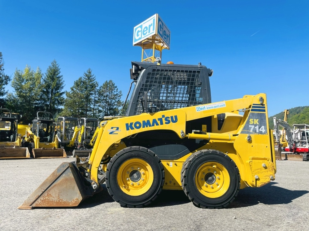 Komatsu SK714-5 (4065) - Мини челен товарач: снимка 1 Komatsu SK714-5 (4065) - Мини челен товарач: снимка 1
