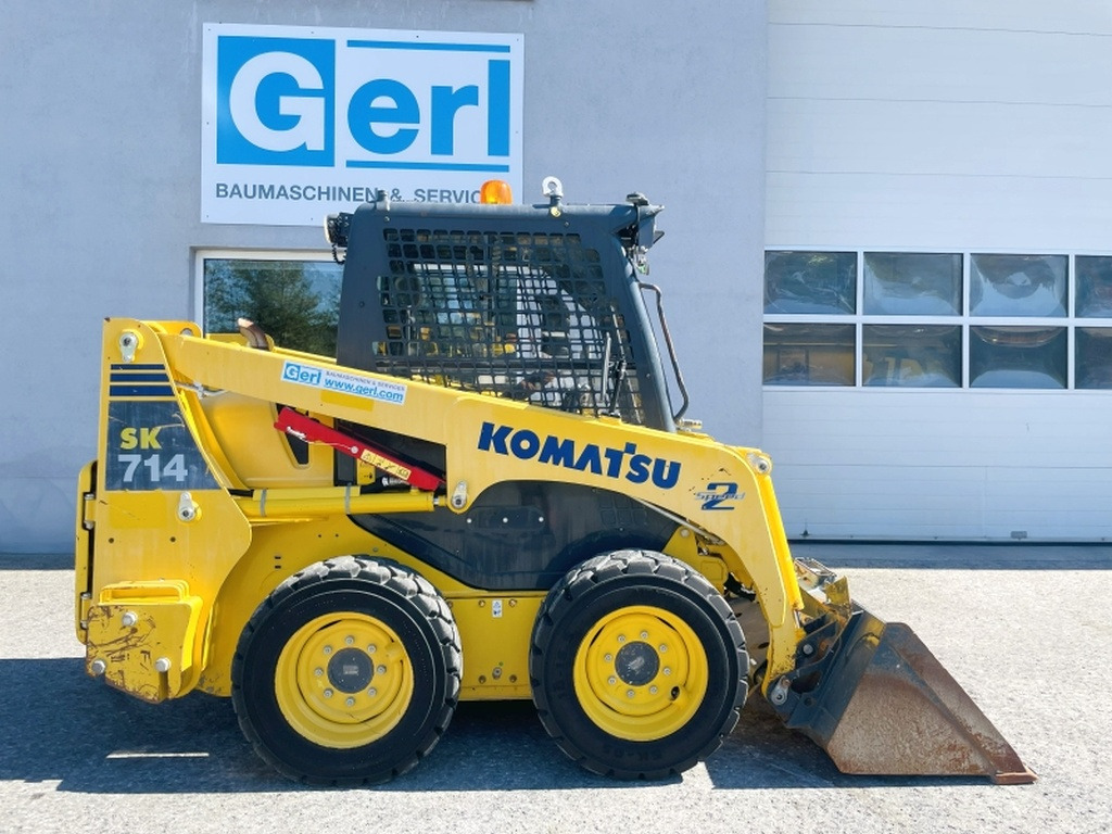 Komatsu SK714-5 (4065) - Мини челен товарач: снимка 2 Komatsu SK714-5 (4065) - Мини челен товарач: снимка 2