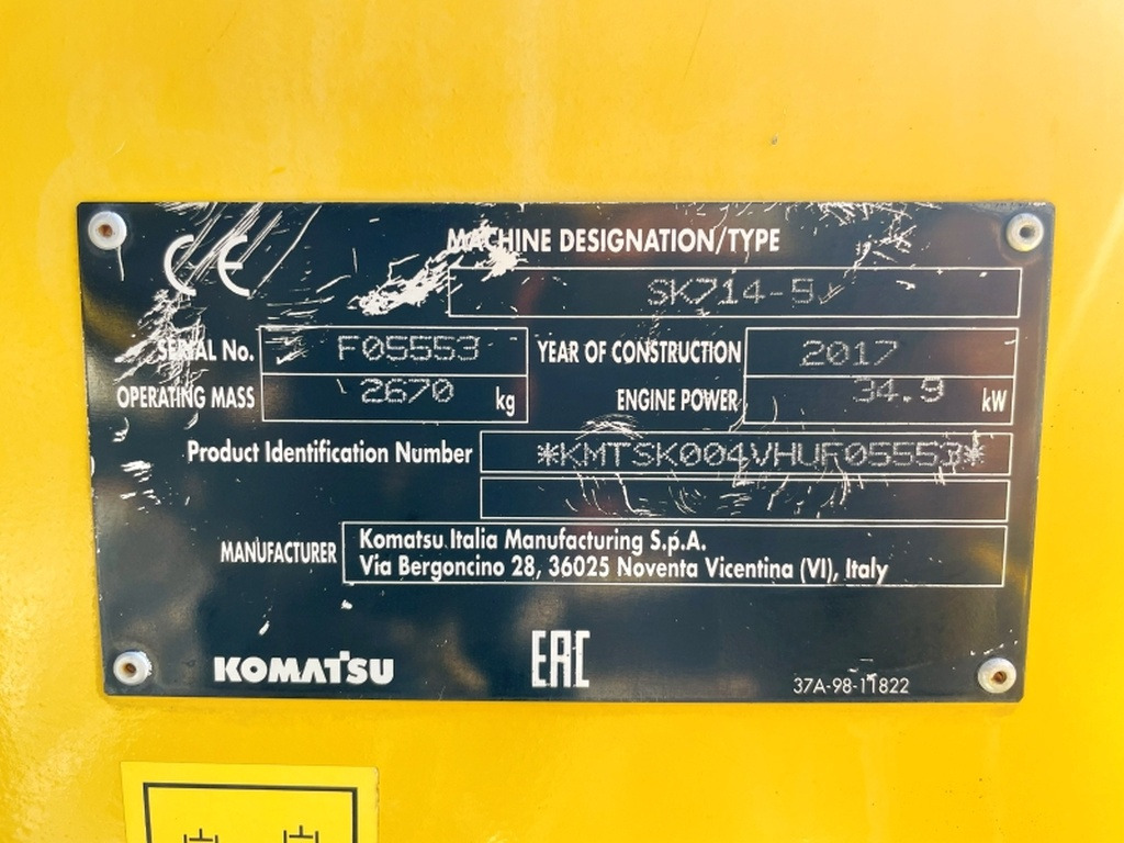 Komatsu SK714-5 (4065) - Мини челен товарач: снимка 3 Komatsu SK714-5 (4065) - Мини челен товарач: снимка 3