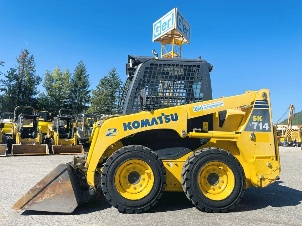 Komatsu SK714-5 (4066) - Мини челен товарач: снимка 1 Komatsu SK714-5 (4066) - Мини челен товарач: снимка 1