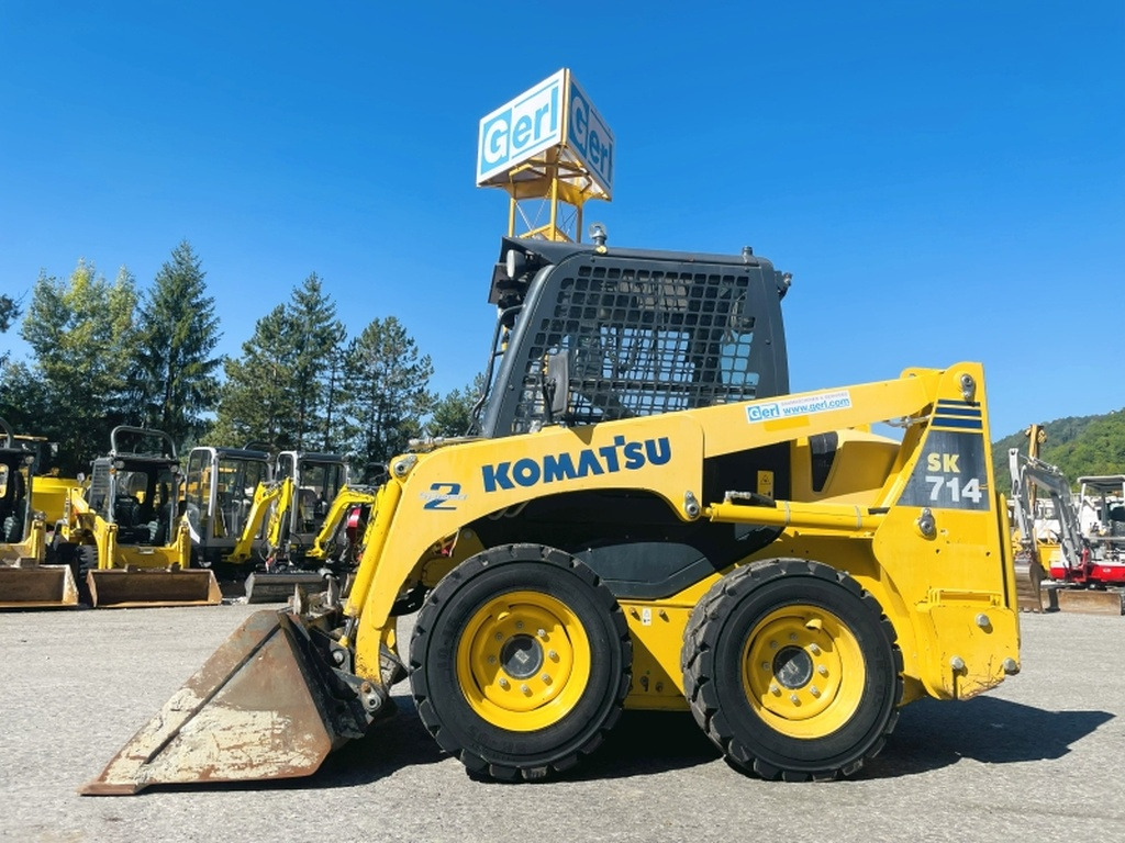 Komatsu SK714-5 (4067) - Мини челен товарач: снимка 1 Komatsu SK714-5 (4067) - Мини челен товарач: снимка 1