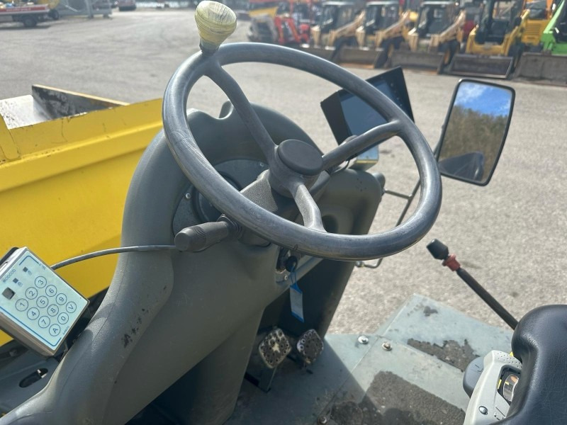 Neuson 3001 (3861) - Мини самосвал: снимка 4 Neuson 3001 (3861) - Мини самосвал: снимка 4