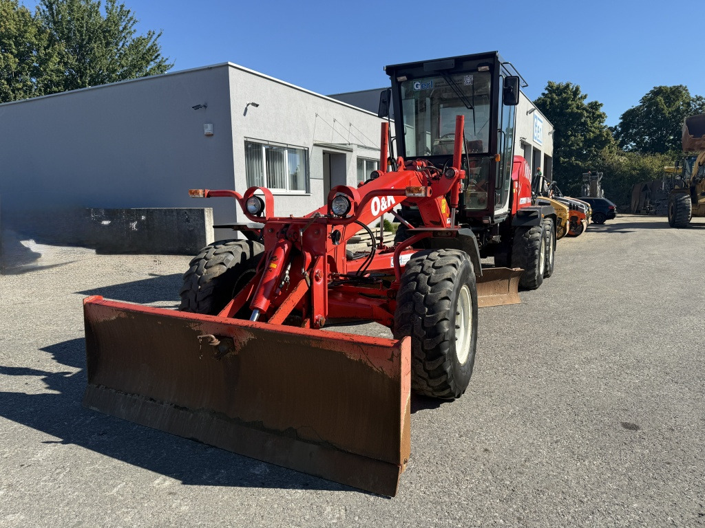 O&K – New Holland F 106.6 A (111700) - Грейдер: снимка 3 O&K – New Holland F 106.6 A (111700) - Грейдер: снимка 3