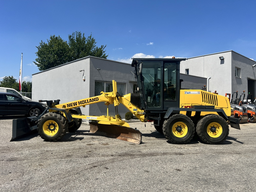 O&K – New Holland F 106 A (111601) - Грейдер: снимка 1 O&K – New Holland F 106 A (111601) - Грейдер: снимка 1