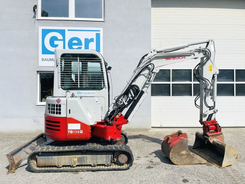 Takeuchi TB138FR (3775) - Мини багер: снимка 2 Takeuchi TB138FR (3775) - Мини багер: снимка 2