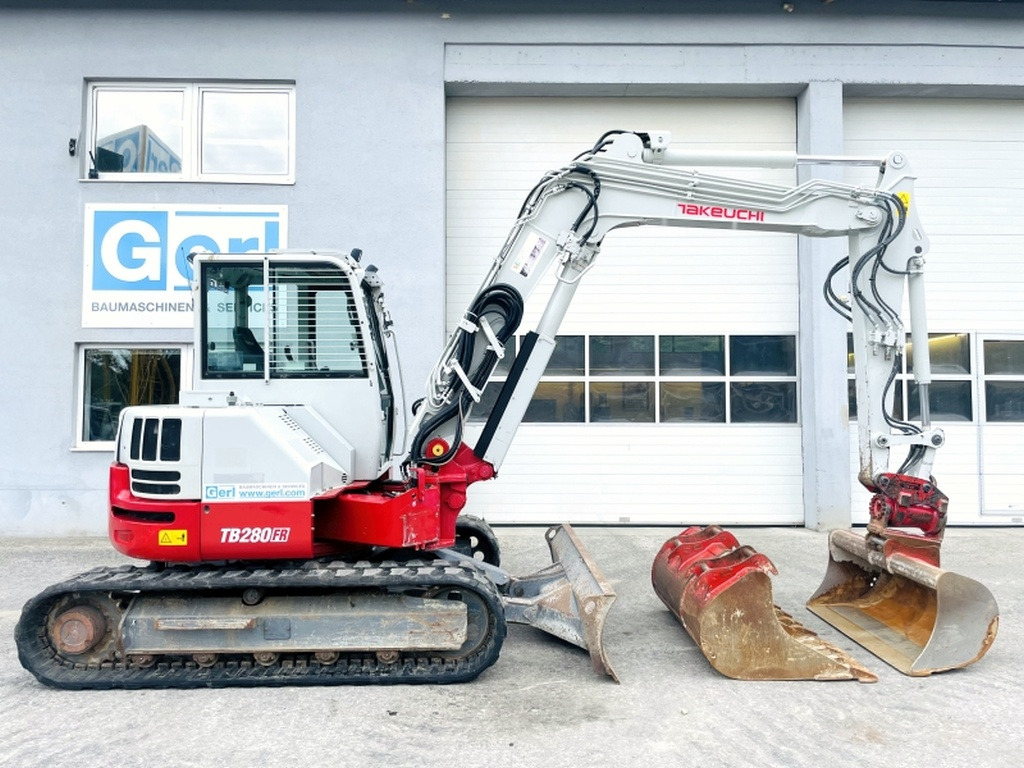 Takeuchi TB280FR (4002) - Мини багер: снимка 2 Takeuchi TB280FR (4002) - Мини багер: снимка 2