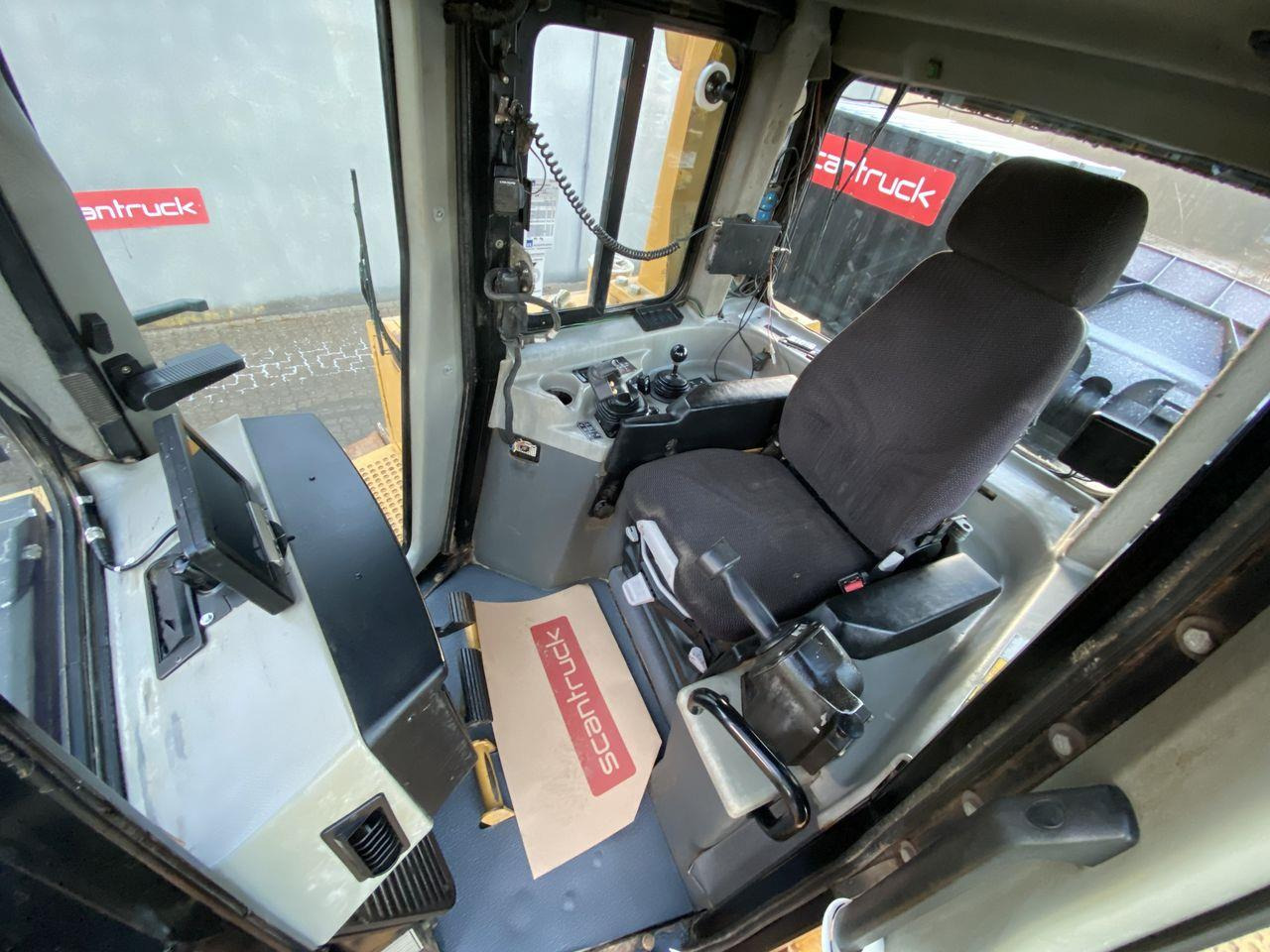 Caterpillar D6T LGP - Булдозер: снимка 3 Caterpillar D6T LGP - Булдозер: снимка 3