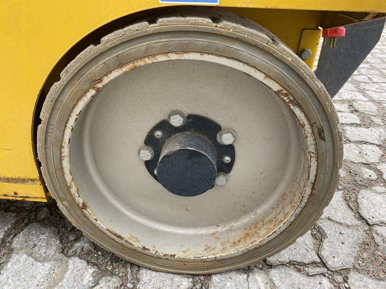 Ножична работна платформа GMG 4046-ED 2.0: снимка 6 Ножична работна платформа GMG 4046-ED 2.0: снимка 6