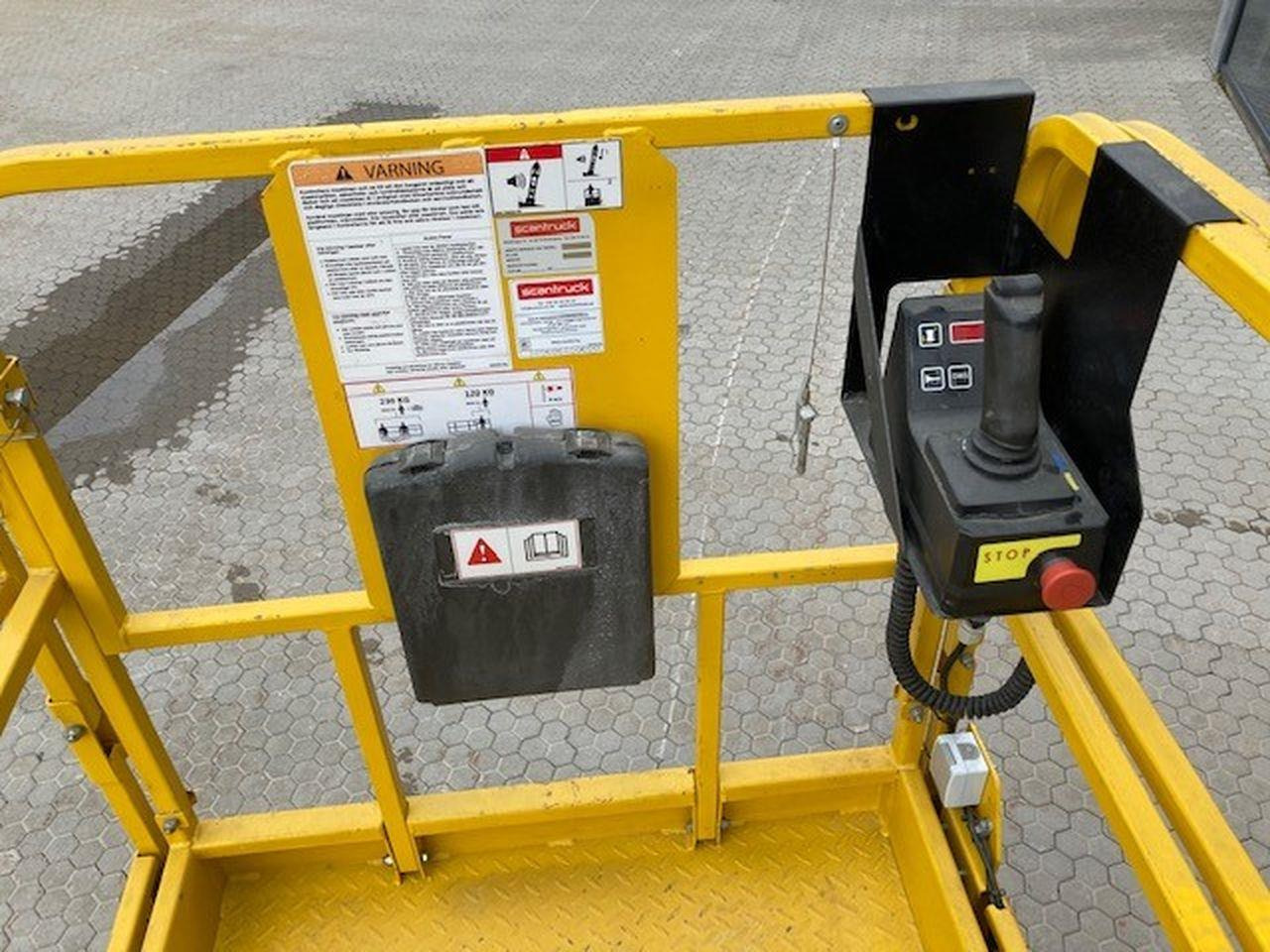 GMG 4646-ED 2.0 - Ножична работна платформа: снимка 4 GMG 4646-ED 2.0 - Ножична работна платформа: снимка 4