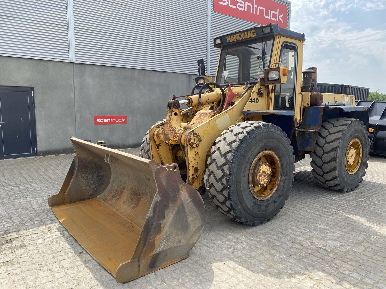 Hanomag 44D - Колесен товарач: снимка 1 Hanomag 44D - Колесен товарач: снимка 1