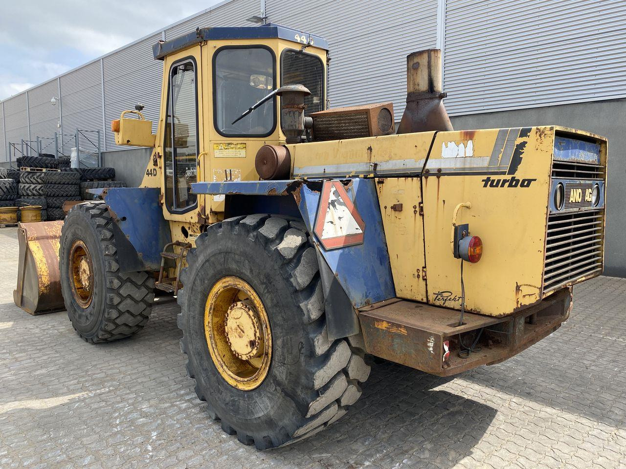 Hanomag 44D - Колесен товарач: снимка 2 Hanomag 44D - Колесен товарач: снимка 2
