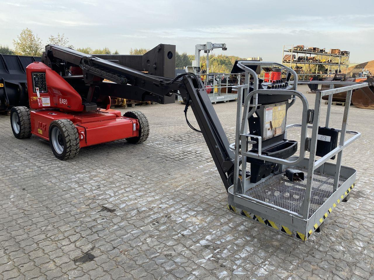 JLG E450AJ - Артикулираща платформа: снимка 5 JLG E450AJ - Артикулираща платформа: снимка 5