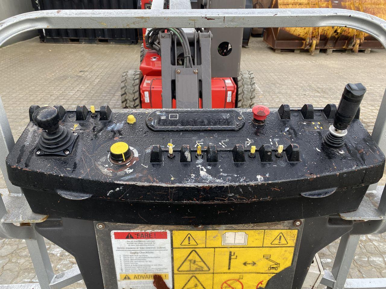 JLG E450AJ - Артикулираща платформа: снимка 3 JLG E450AJ - Артикулираща платформа: снимка 3