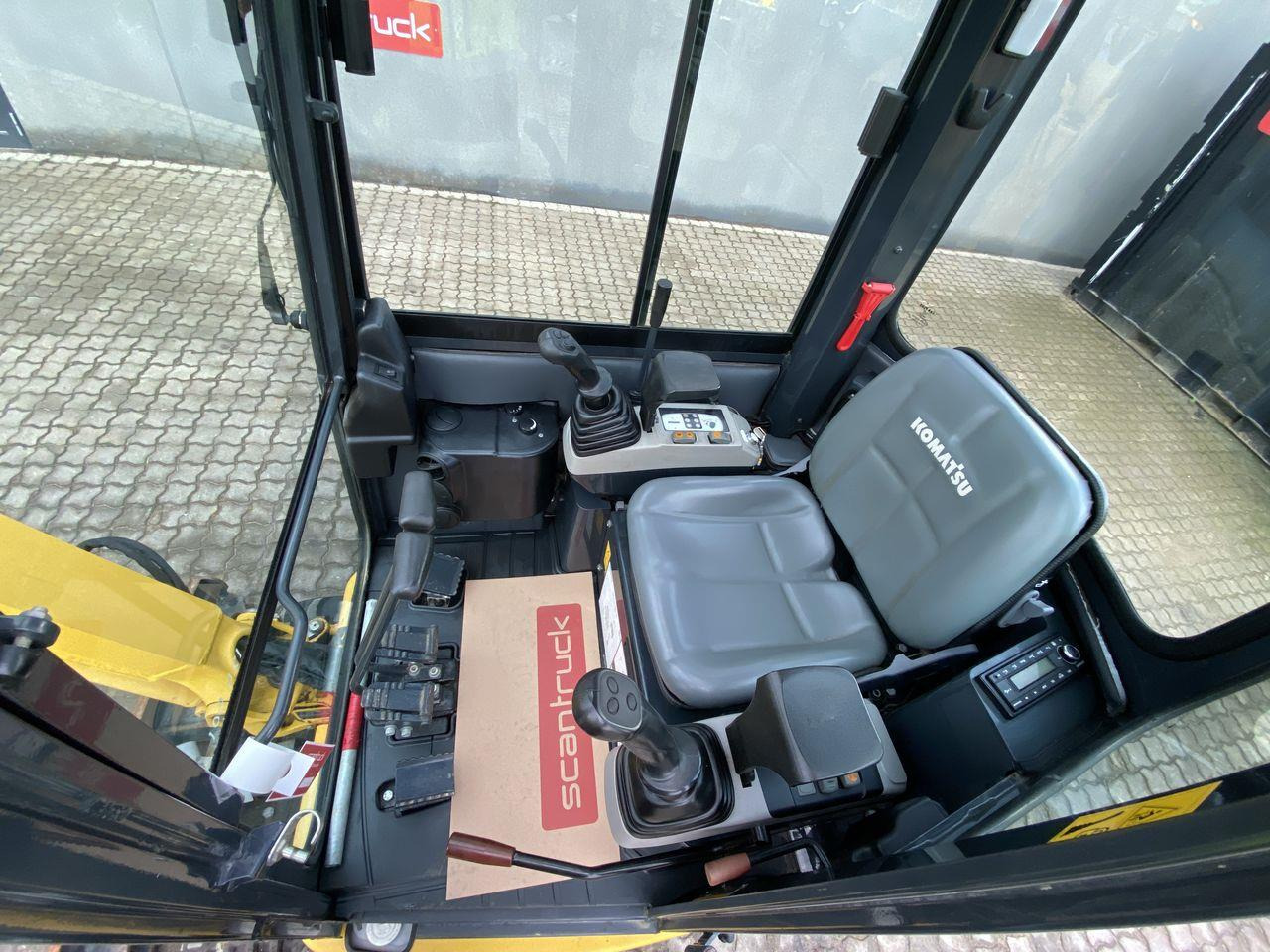 Komatsu PC16-3HS - Мини багер: снимка 3 Komatsu PC16-3HS - Мини багер: снимка 3