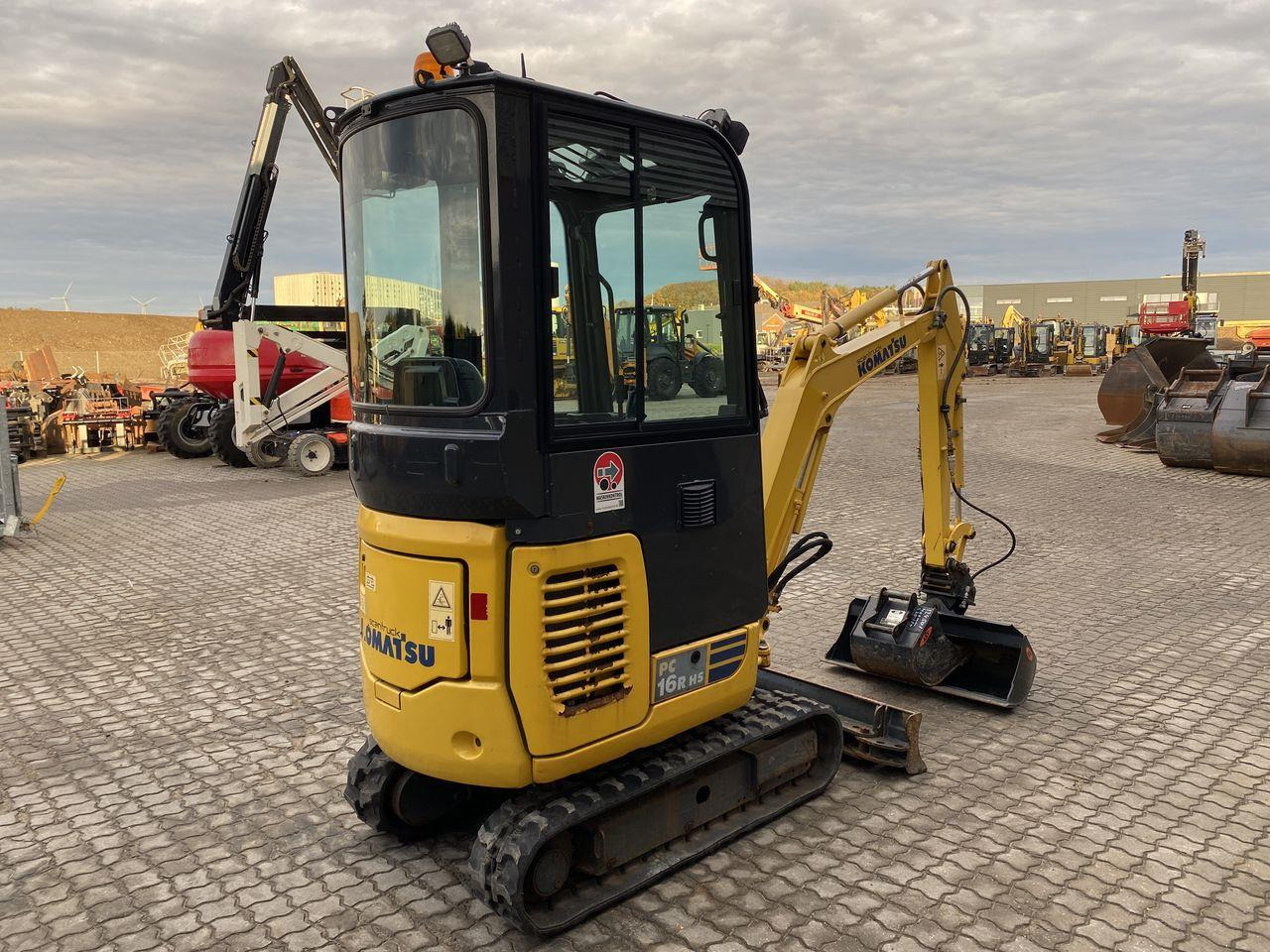 Komatsu PC16-3HS - Мини багер: снимка 4 Komatsu PC16-3HS - Мини багер: снимка 4