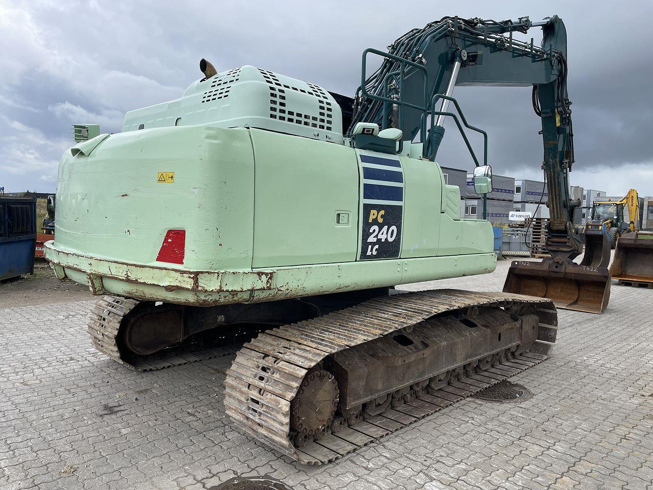 Komatsu PC240LCD-11 - Верижен багер: снимка 4 Komatsu PC240LCD-11 - Верижен багер: снимка 4