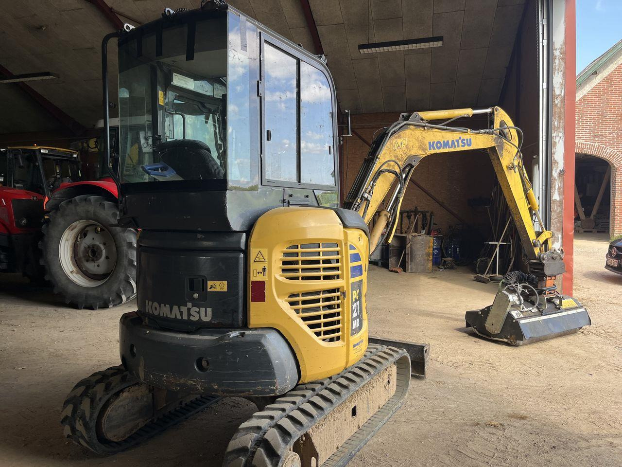Komatsu PC27MR-2 - Мини багер: снимка 2 Komatsu PC27MR-2 - Мини багер: снимка 2