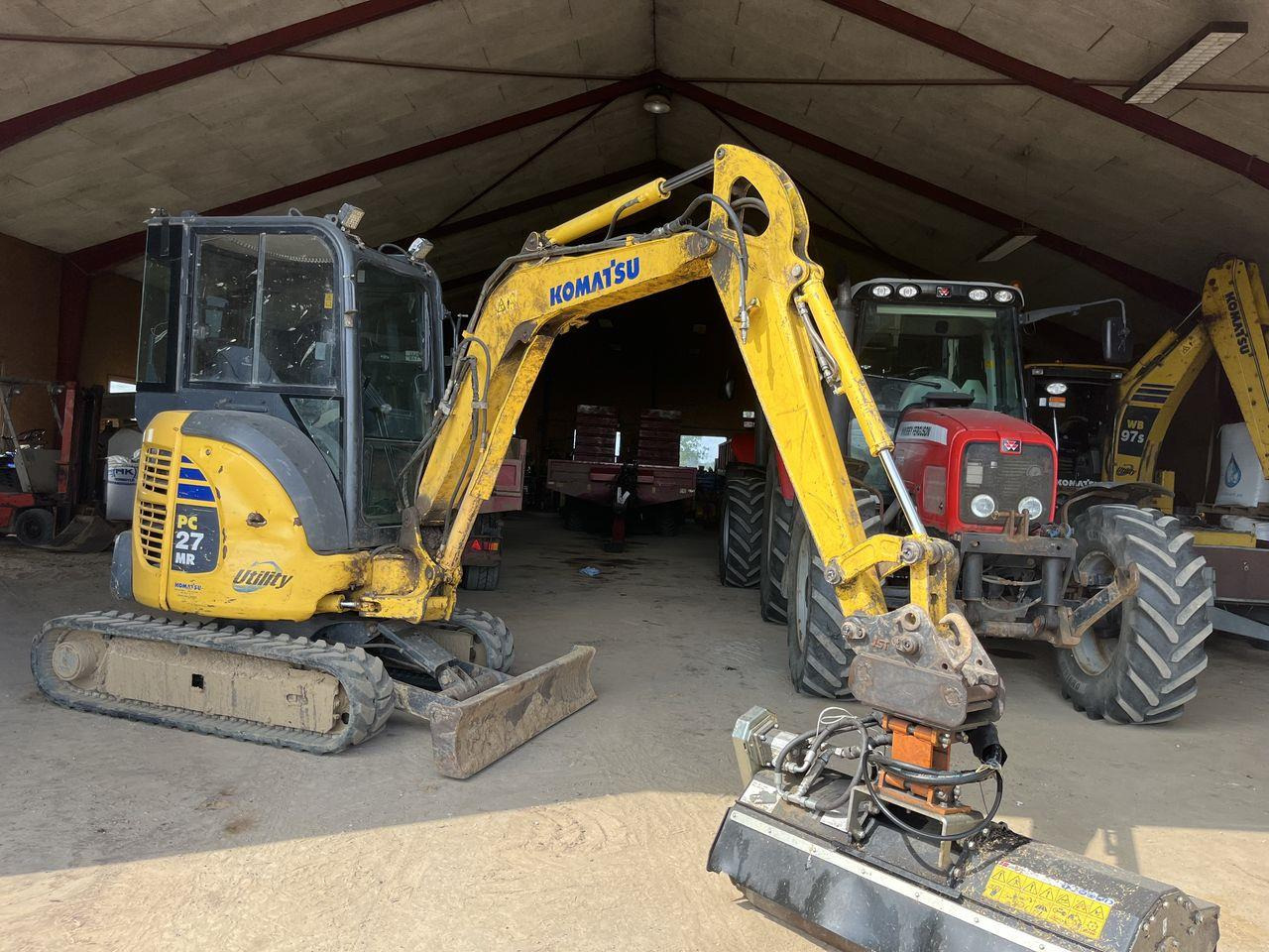 Komatsu PC27MR-2 - Мини багер: снимка 1 Komatsu PC27MR-2 - Мини багер: снимка 1