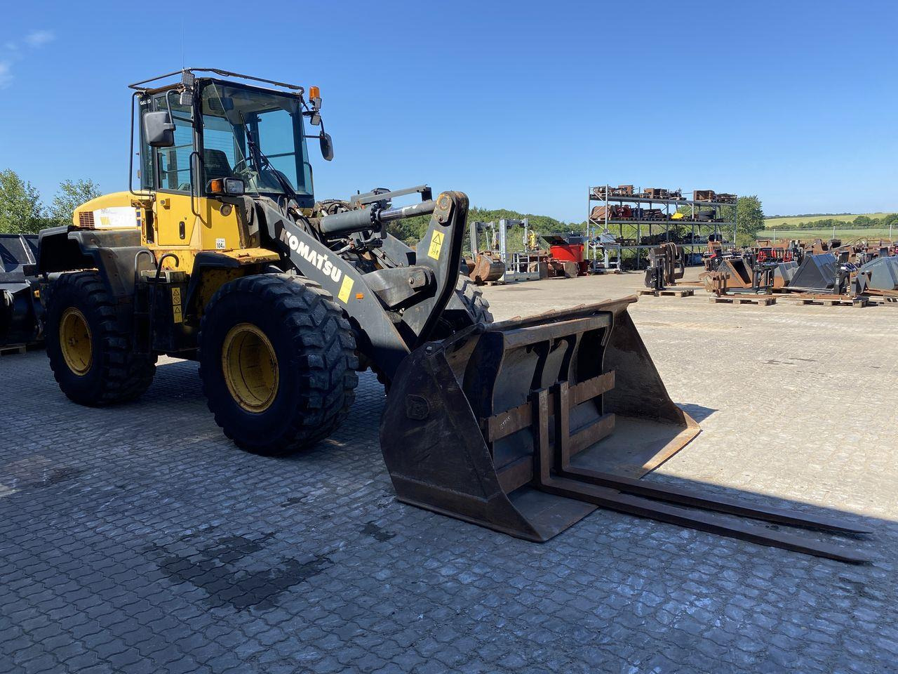 Komatsu WA250PZ-5 - Колесен товарач: снимка 5 Komatsu WA250PZ-5 - Колесен товарач: снимка 5