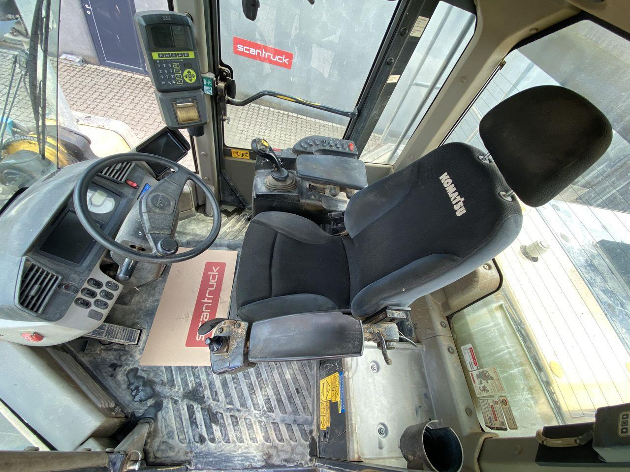 Komatsu WA470-7 - Колесен товарач: снимка 3 Komatsu WA470-7 - Колесен товарач: снимка 3