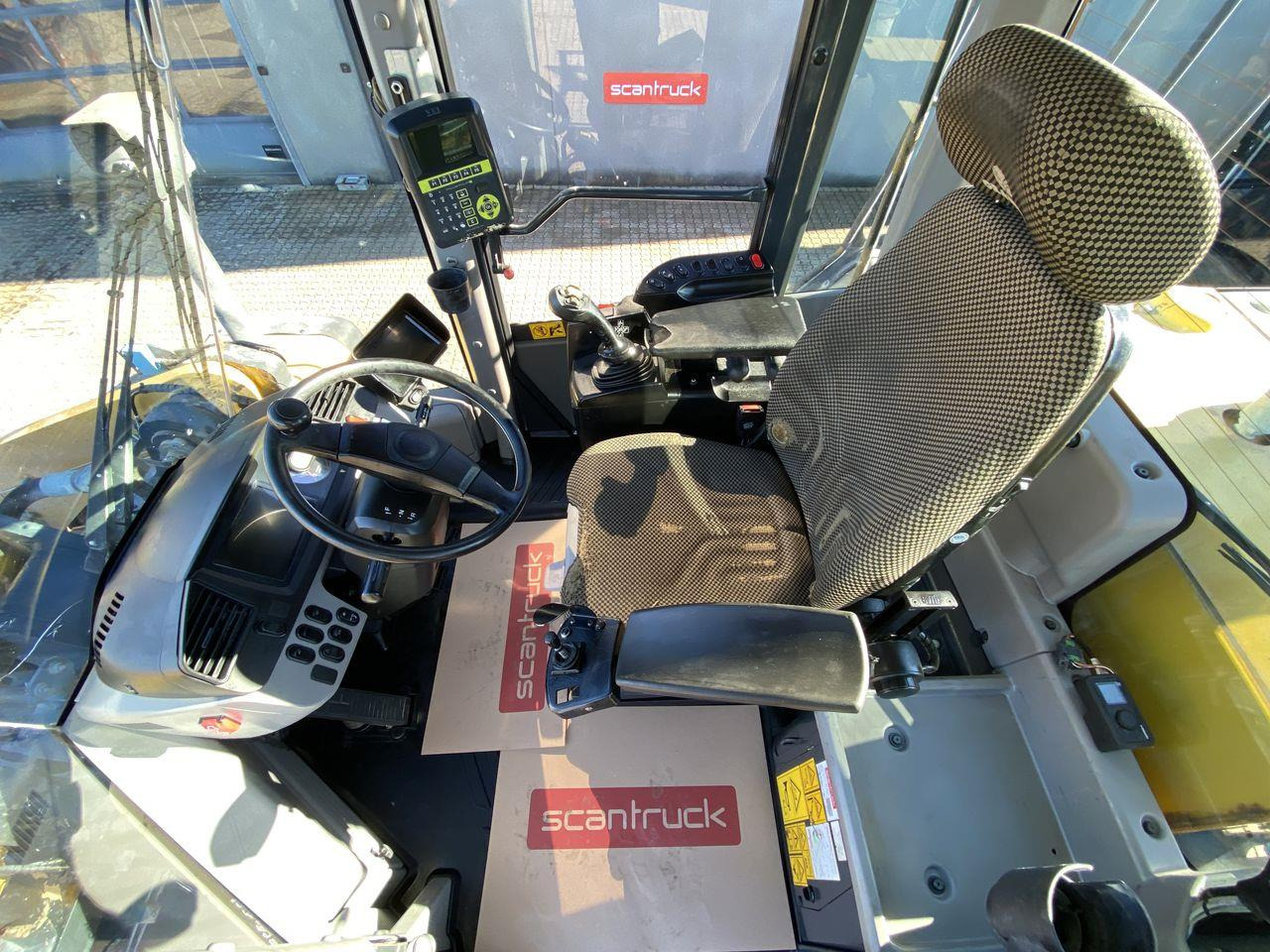 Komatsu WA470-7 - Колесен товарач: снимка 3 Komatsu WA470-7 - Колесен товарач: снимка 3