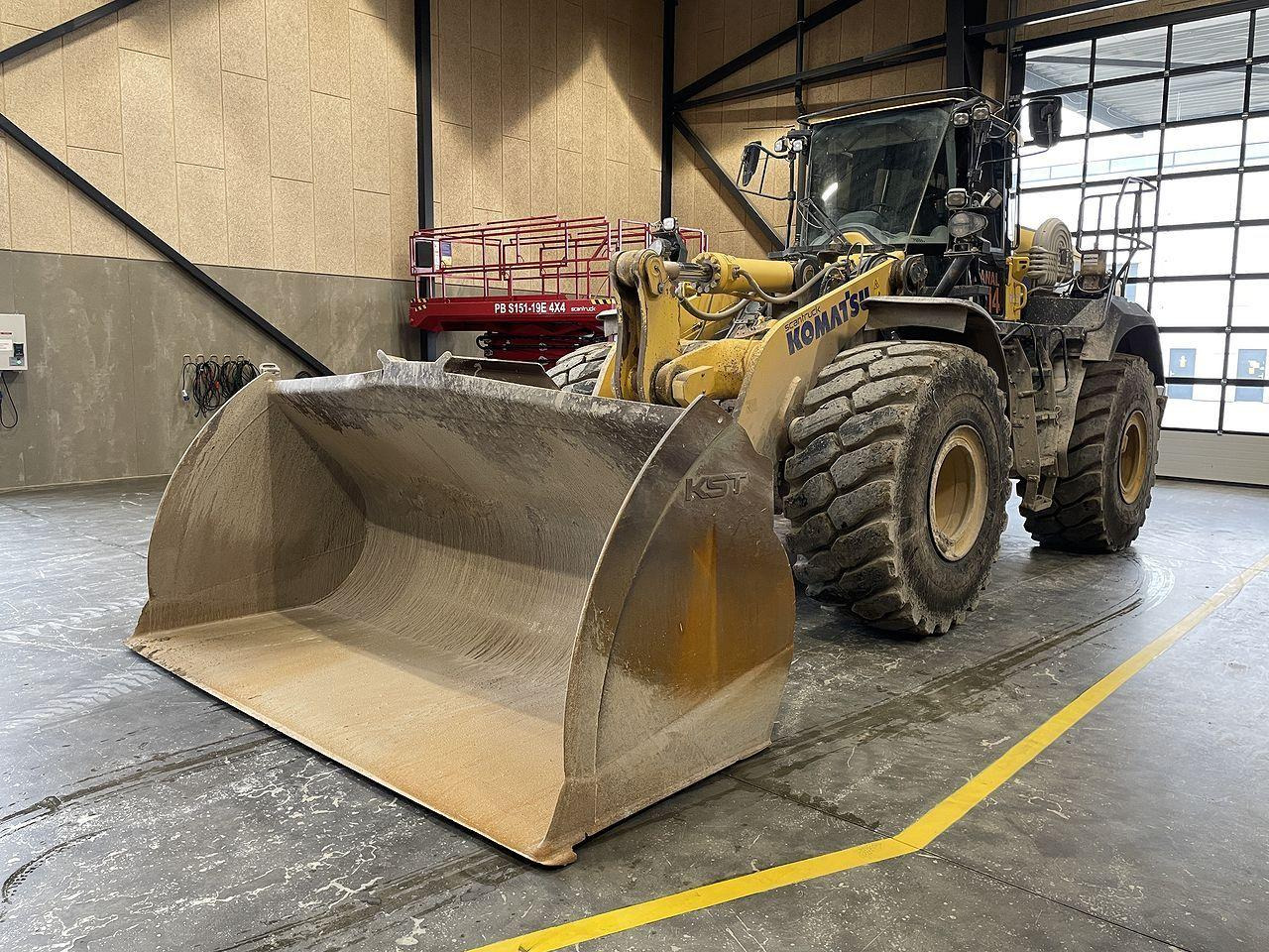Komatsu WA475-10EO - Колесен товарач: снимка 1 Komatsu WA475-10EO - Колесен товарач: снимка 1