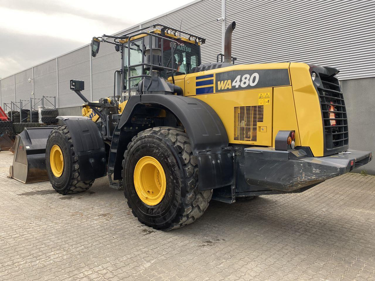 Komatsu WA480-8 - Колесен товарач: снимка 2 Komatsu WA480-8 - Колесен товарач: снимка 2