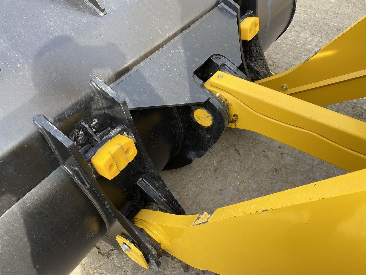 Лизинг на  Komatsu WA485-11EO Komatsu WA485-11EO: снимка 11