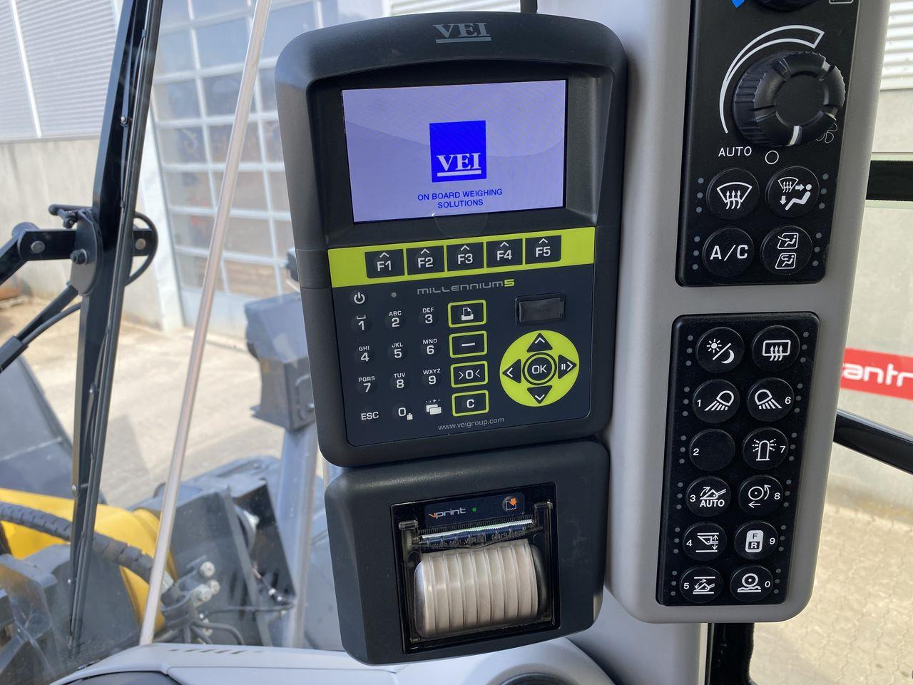 Лизинг на  Komatsu WA485-11EO Komatsu WA485-11EO: снимка 10