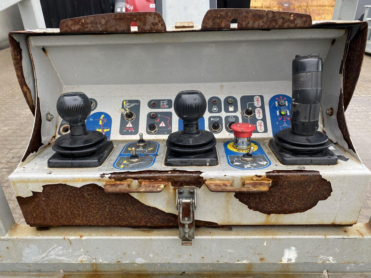 Manitou 160ATJ+ - Артикулираща платформа: снимка 3 Manitou 160ATJ+ - Артикулираща платформа: снимка 3