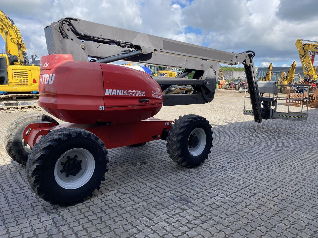 Manitou 200ATJ RC - Артикулираща платформа: снимка 4 Manitou 200ATJ RC - Артикулираща платформа: снимка 4