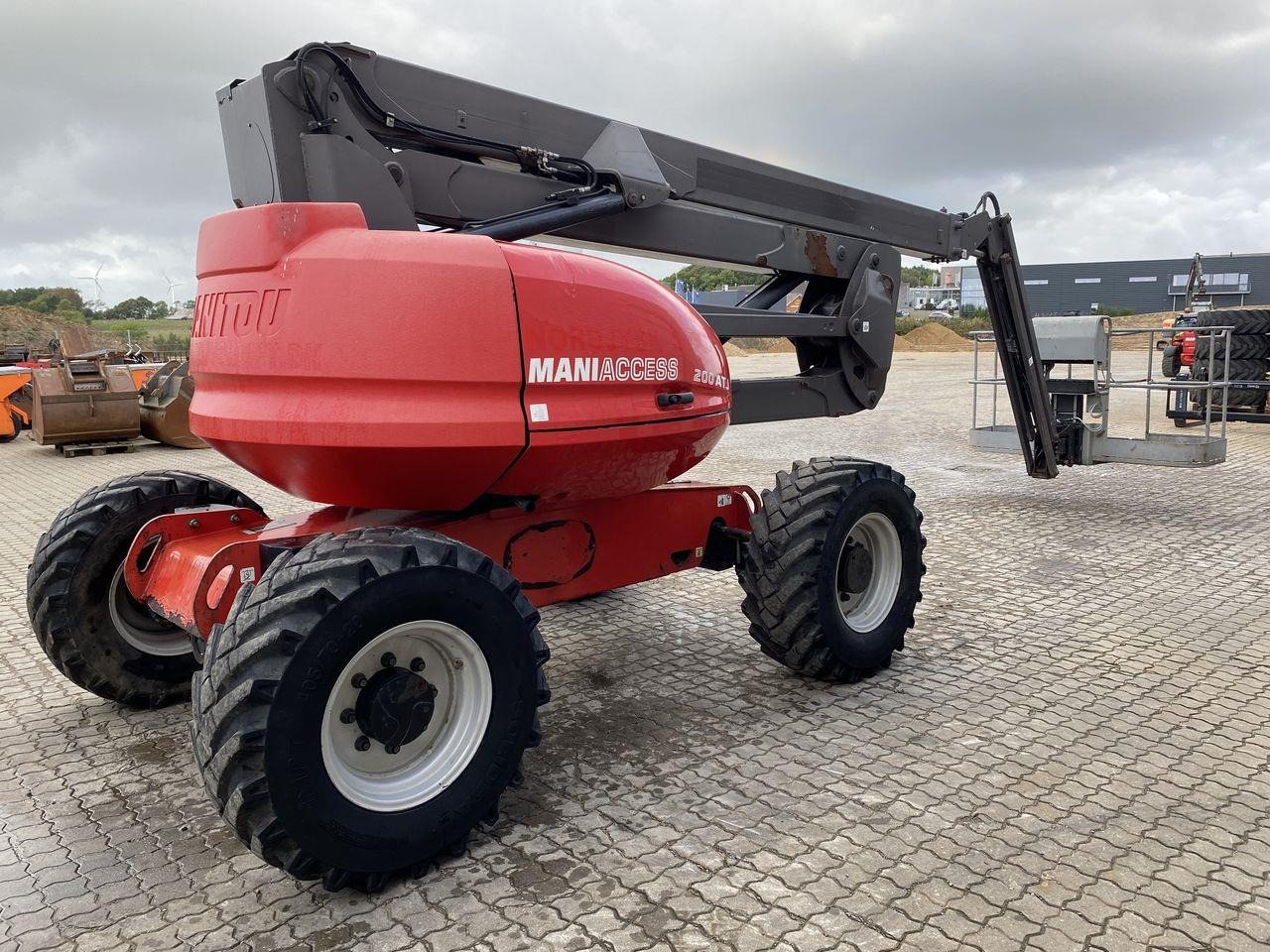 Manitou 200ATJ RC - Артикулираща платформа: снимка 4 Manitou 200ATJ RC - Артикулираща платформа: снимка 4